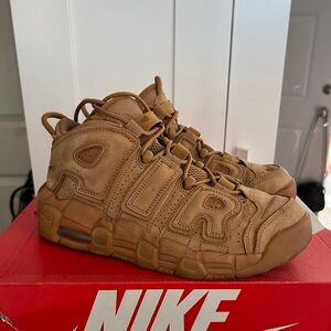Nike Air Uptempo